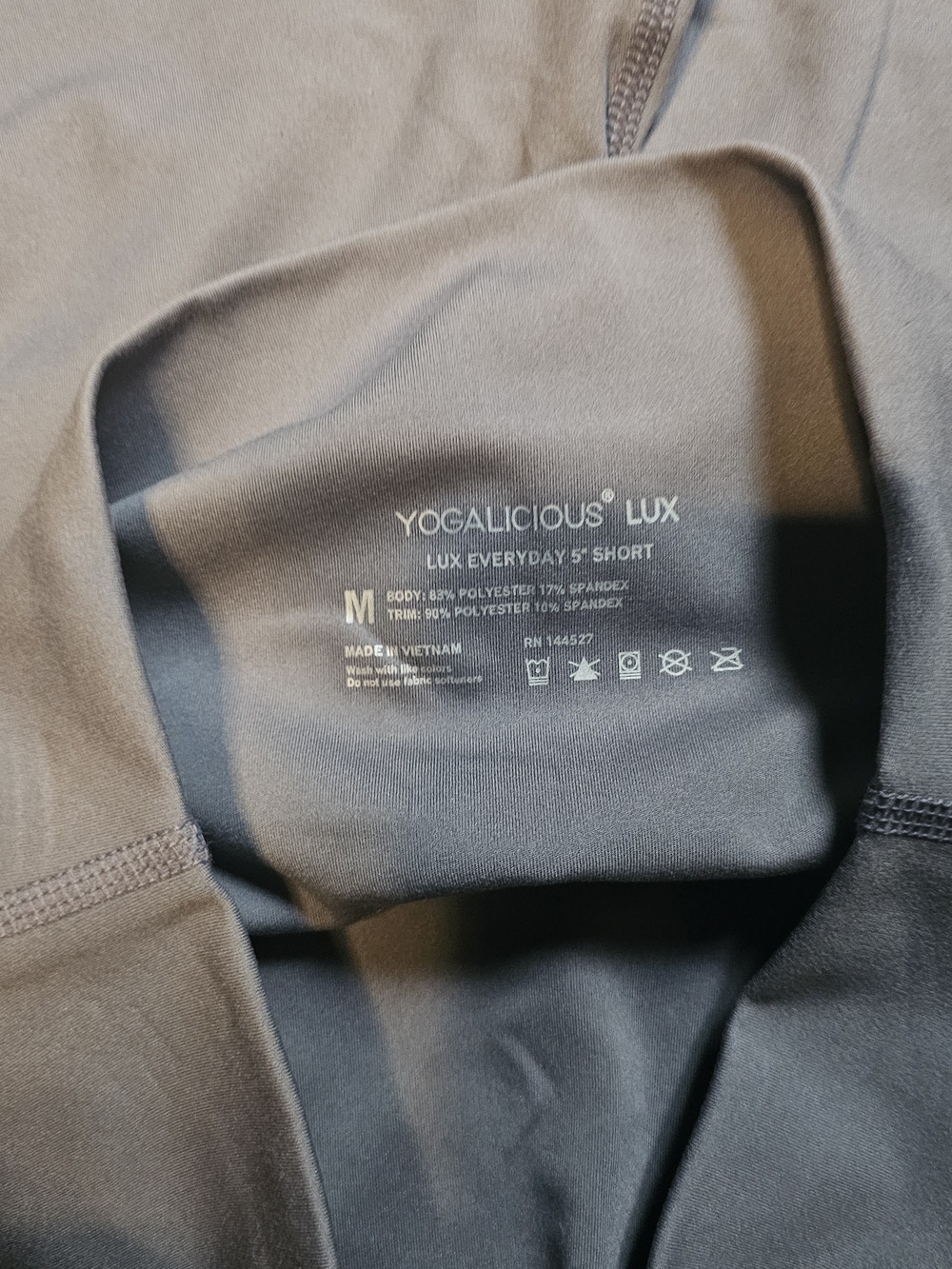 Yogalicious High-Waist Bike Shorts in Grey - Picture 3 of 3